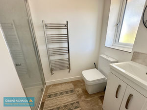 En-Suite- click for photo gallery